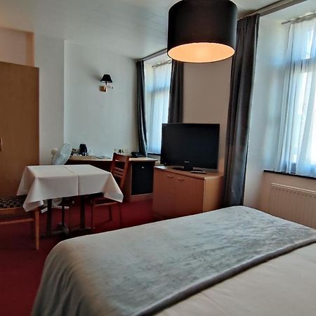 La Chrysalide Hotel Etalle Bagian luar foto